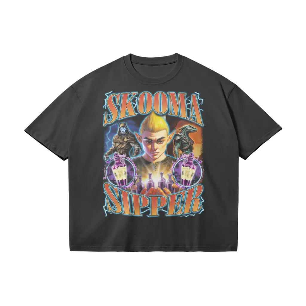 Skooma Sipper | Heavyweight Oversized T-shirt - Black / s