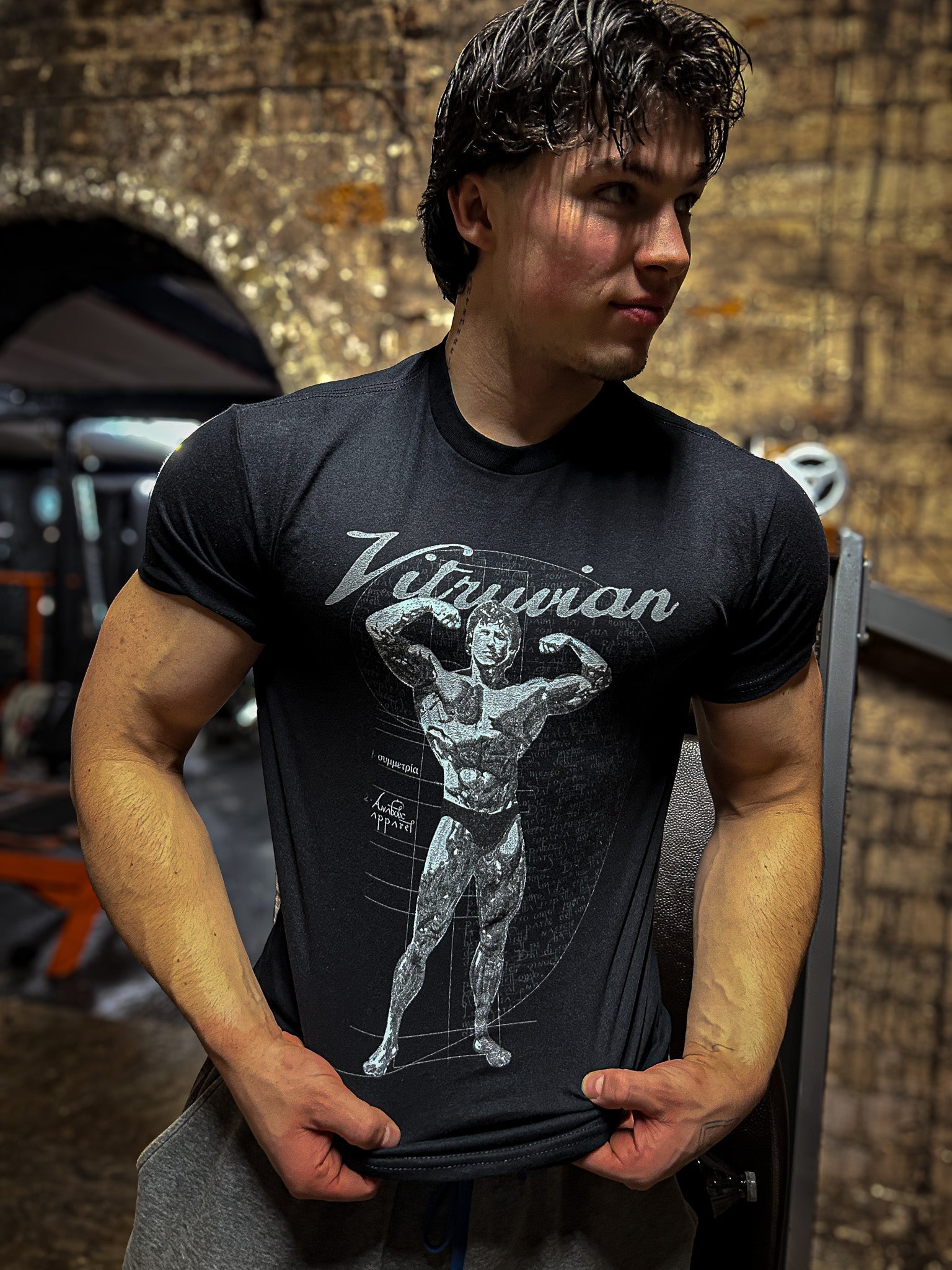 Outlet - Vitruvian | T-shirt